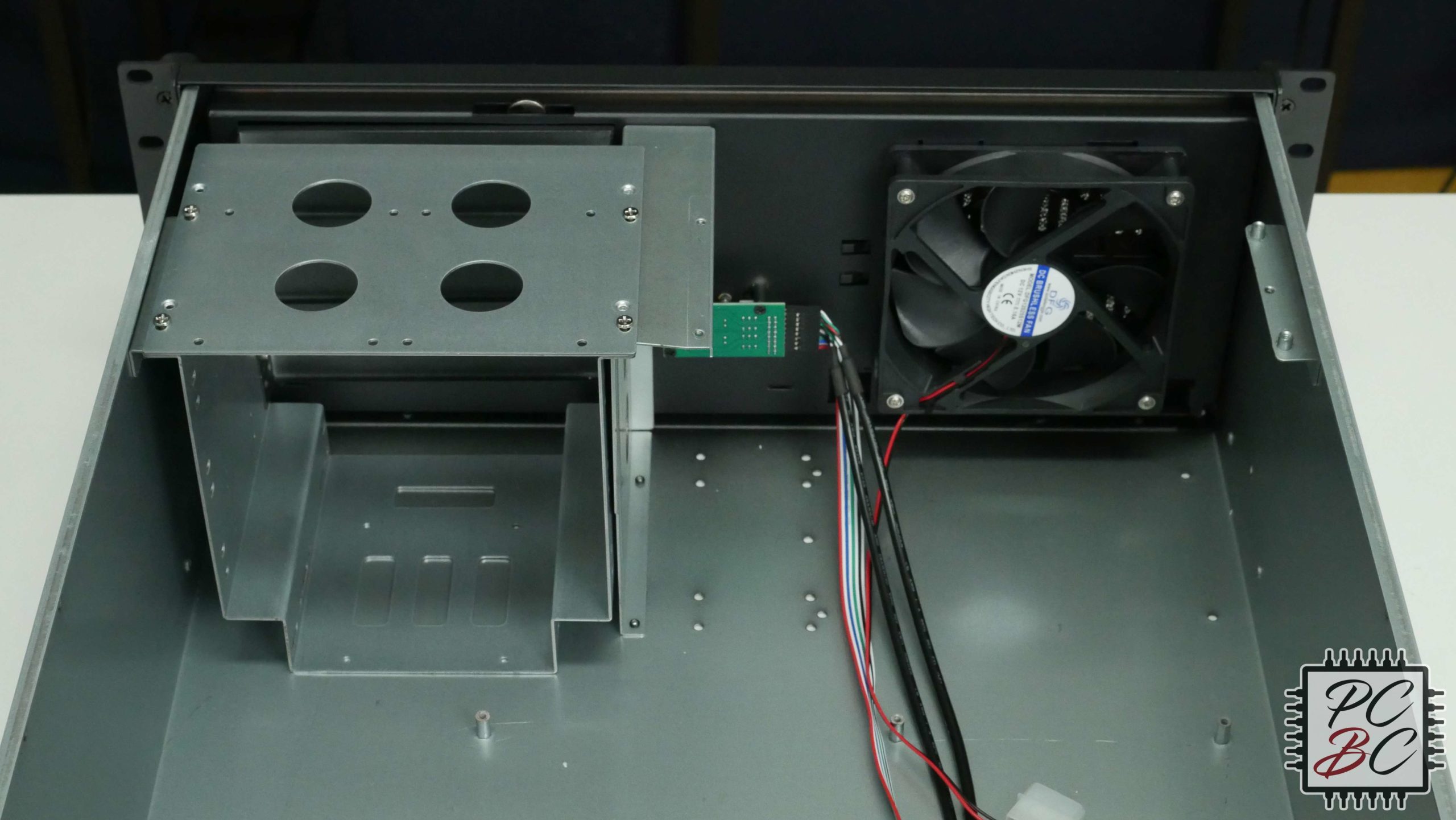 Inter-Tech 4088-S Review Test Gehäuse ohne Festplattenkäfig